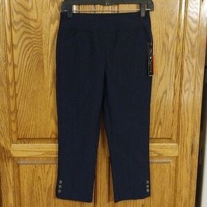 Tribal NWT Performance Stretch Flatten It Slimming Crop Pants Sz Small Ink Black